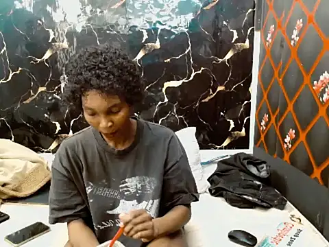 Caramelminxx  online show from 3, 7, 2026