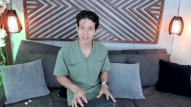 Snapshot of LevinFox chatting on 23, 7, 2026 LevinFox online show from 23, 7, 2026