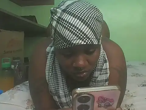 Snapshot of bust_nutts chatting on 5, 6, 2026 bust nutts online show from 5, 6, 2026