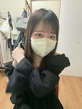 Miiruuu75 online show from 10, 6, 2026