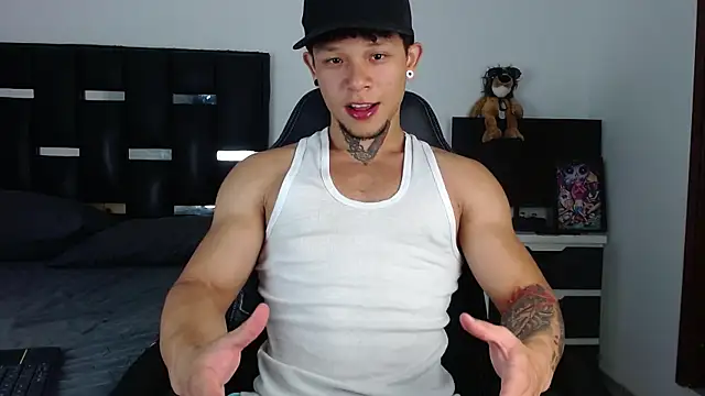 Snapshot of Erosscott_ chatting on 3, 7, 2026 Erosscott online show from 3, 7, 2026