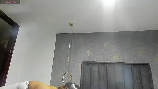 Snapshot of Isabella_Rossy chatting on 12, 6, 2026 Isabella Rossy online show from 12, 6, 2026