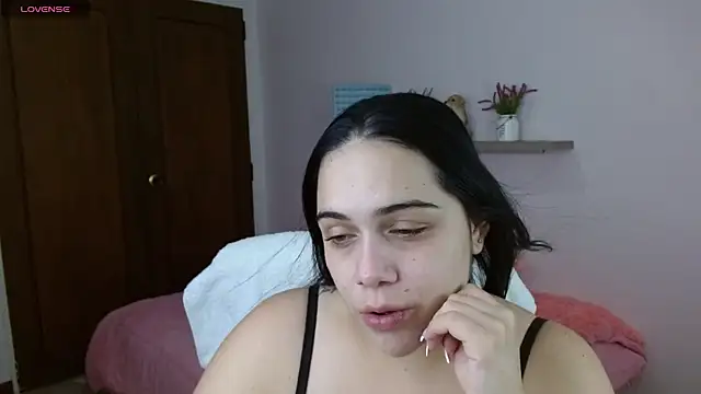 Samantha  11 online show from 5, 7, 2026