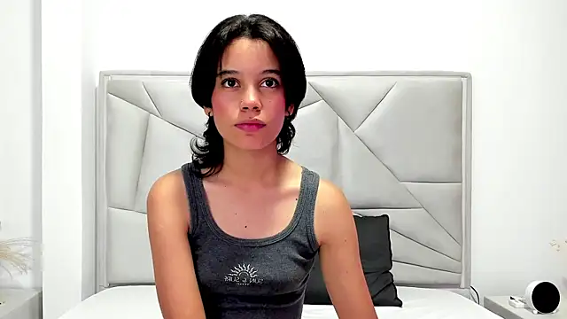 Snapshot of Fernanda_xxx chatting on 12, 6, 2026 Fernanda xxx online show from 12, 6, 2026