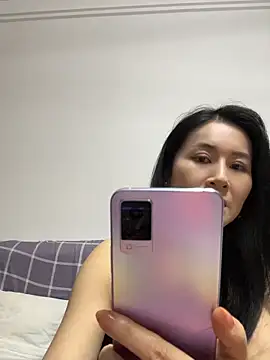 Snapshot of yanzi-888 chatting on 7, 6, 2026 yanzi-888 online show from 7, 6, 2026