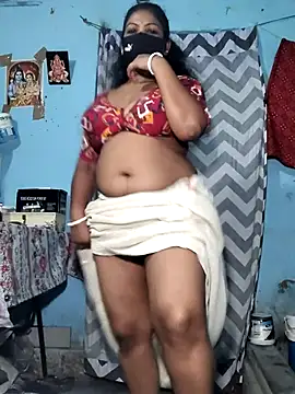 Snapshot of Mis-maya chatting on 9, 7, 2026 Mis-maya online show from 9, 7, 2026