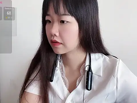 Snapshot of G-nuonuo chatting on 12, 6, 2026 G-nuonuo online show from 12, 6, 2026