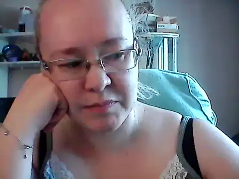 Snapshot of Viola27 chatting on 20, 6, 2026 Viola27 online show from 20, 6, 2026