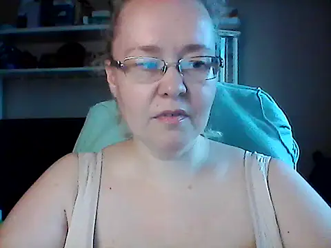 Snapshot of Viola27 chatting on 29, 6, 2026 Viola27 online show from 29, 6, 2026
