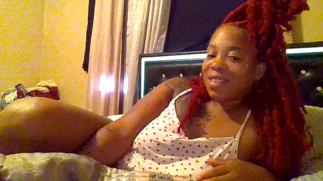 Snapshot of BoujieDee chatting on 28, 7, 2026 BoujieDee online show from 28, 7, 2026