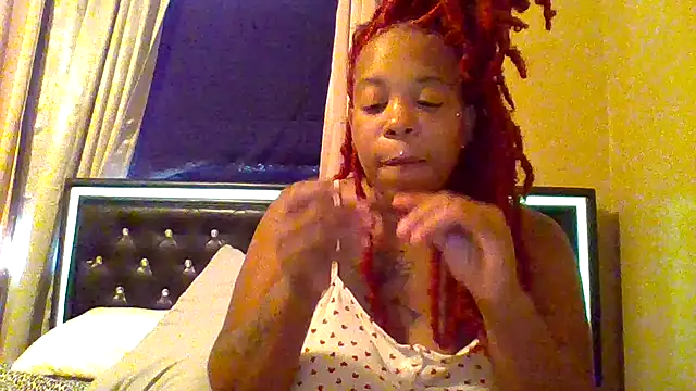 Snapshot of BoujieDee chatting on 28, 7, 2026 BoujieDee online show from 28, 7, 2026