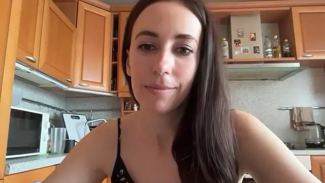 Snapshot of Flamingo_Queen chatting on 14, 7, 2026 Flamingo Queen online show from 14, 7, 2026