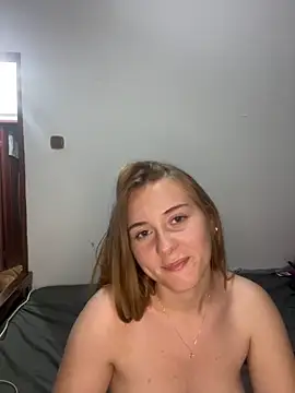 FlirtySophiaa online show from 19, 6, 2026