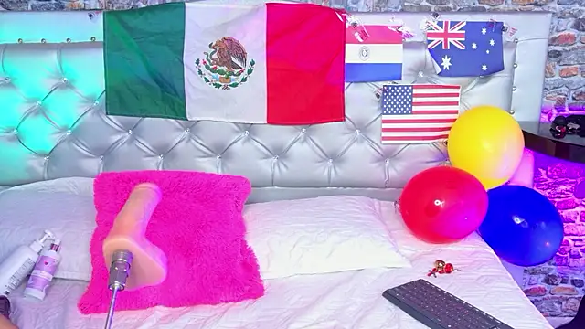 Scarlett  Moon online show from 9, 7, 2026