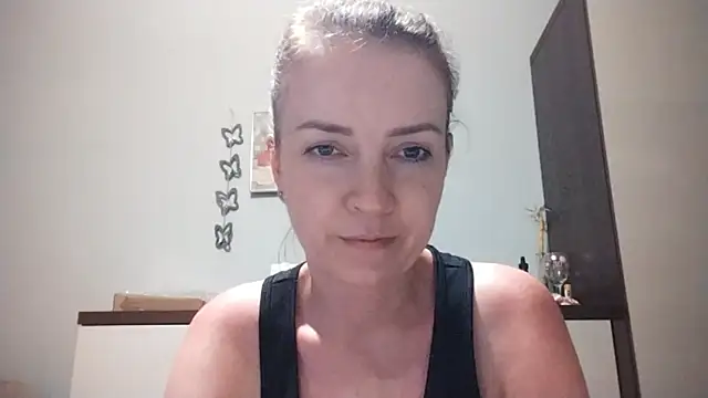 Snapshot of JenniferAlone chatting on 21, 6, 2026 JenniferAlone online show from 21, 6, 2026