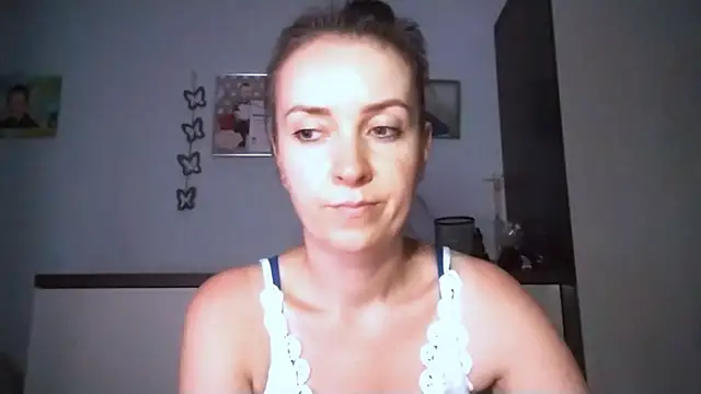 Snapshot of JenniferAlone chatting on 30, 6, 2026 JenniferAlone online show from 30, 6, 2026