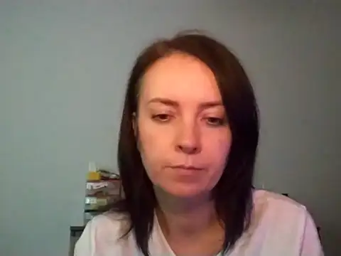Snapshot of JenniferAlone chatting on 6, 7, 2026 JenniferAlone online show from 6, 7, 2026
