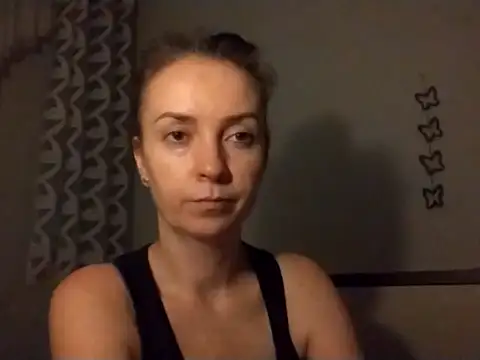 Snapshot of JenniferAlone chatting on 15, 7, 2026 JenniferAlone online show from 15, 7, 2026