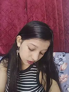 Snapshot of Queen_Rosyy chatting on 24, 7, 2026 Queen Rosyy online show from 24, 7, 2026