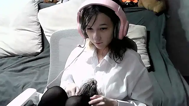 Snapshot of Lilfain_baby chatting on 24, 7, 2026 Lilfain baby online show from 24, 7, 2026