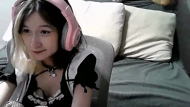 Snapshot of Lilfain_baby chatting on 25, 7, 2026 Lilfain baby online show from 25, 7, 2026