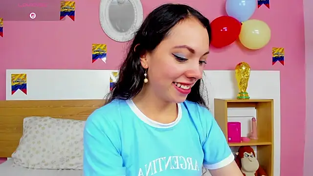 AshleyBenoitt online show from 16, 6, 2026