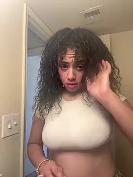 Snapshot of daddyyysbabygirl chatting on 11, 6, 2026 daddyyysbabygirl online show from 11, 6, 2026