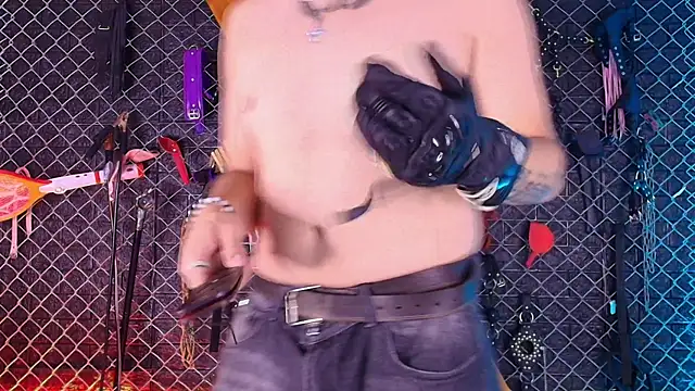 Snapshot of Master_zeus_bdsm chatting on 12, 6, 2026 Master zeus bdsm online show from 12, 6, 2026