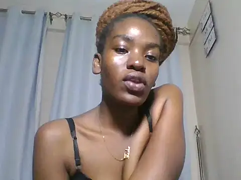 Snapshot of Lola_Allure chatting on 18, 6, 2026 Lola Allure online show from 18, 6, 2026