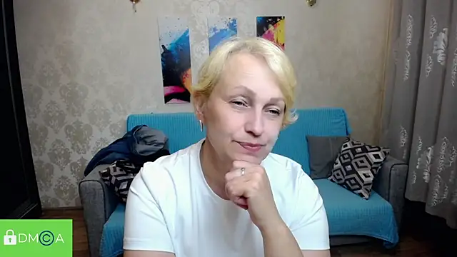 Snapshot of MeowMilf chatting on 10, 6, 2026 MeowMilf online show from 10, 6, 2026