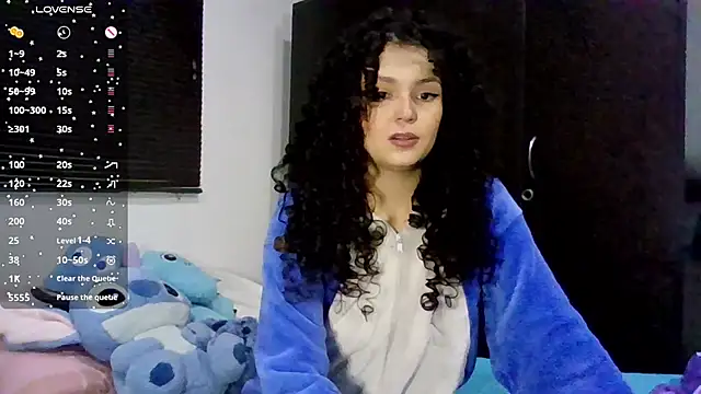 Snapshot of Diamond_Curls chatting on 30, 6, 2026 Diamond Curls online show from 30, 6, 2026