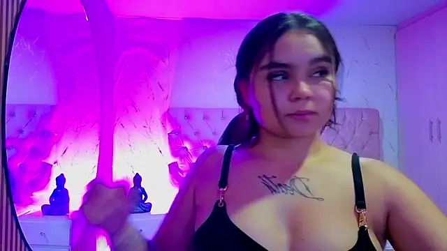 Snapshot of TifanyRoseX chatting on 11, 6, 2026 TifanyRoseX online show from 11, 6, 2026