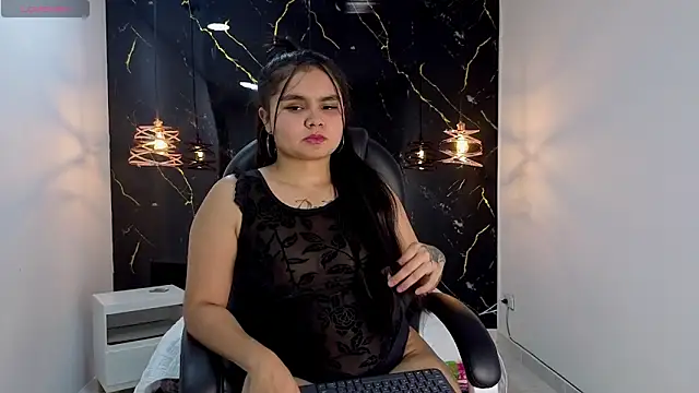 Snapshot of TifanyRoseX chatting on 11, 6, 2026 TifanyRoseX online show from 11, 6, 2026