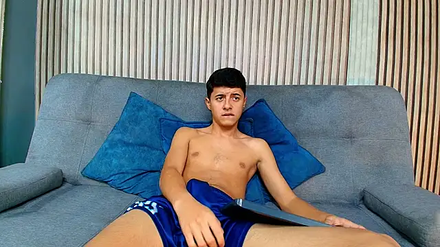 Snapshot of Justin_ortiz chatting on 1, 7, 2026 Justin ortiz online show from 1, 7, 2026