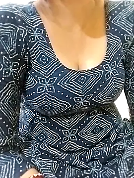 Snapshot of Poonam-Sinha chatting on 10, 6, 2026 Poonam-Sinha online show from 10, 6, 2026