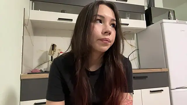 Snapshot of HotGirlMilla chatting on 24, 6, 2026 HotGirlMilla online show from 24, 6, 2026