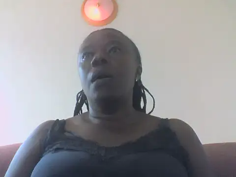 Snapshot of laula3030 chatting on 30, 6, 2026 laula3030 online show from 30, 6, 2026