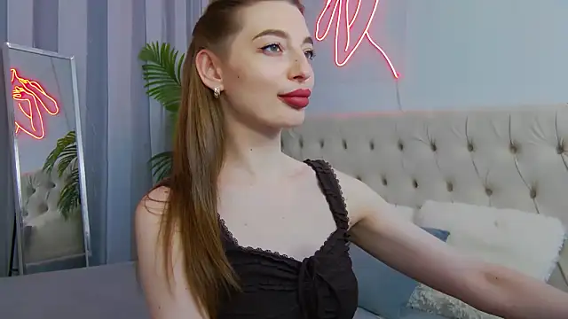 Snapshot of NicolSkye chatting on 12, 6, 2026 NicolSkye online show from 12, 6, 2026