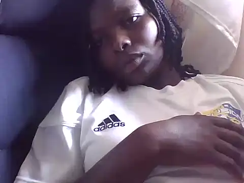 Snapshot of lucyswee chatting on 12, 7, 2026 lucyswee online show from 12, 7, 2026