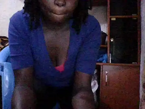 Snapshot of lucyswee chatting on 21, 7, 2026 lucyswee online show from 21, 7, 2026