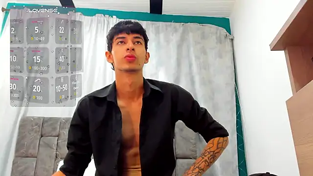 Snapshot of LyanLazarBBC chatting on 27, 7, 2026 LyanLazarBBC online show from 27, 7, 2026