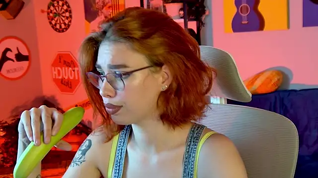Snapshot of SeraphineDuskryn chatting on 28, 7, 2026 SeraphineDuskryn online show from 28, 7, 2026