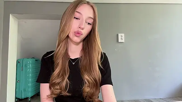 Snapshot of TraceyHowey chatting on 24, 6, 2026 TraceyHowey online show from 24, 6, 2026
