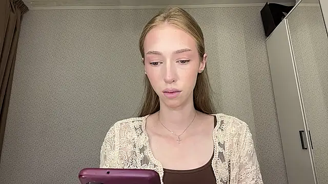 Snapshot of TraceyHowey chatting on 28, 7, 2026 TraceyHowey online show from 28, 7, 2026