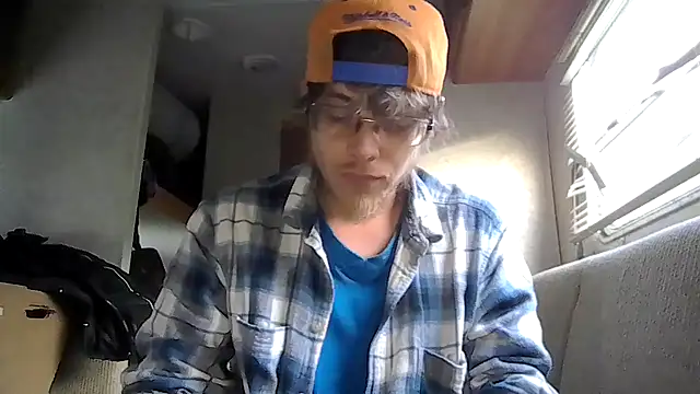 YUNG N8iV HUNG8210 online show from 17, 6, 2026