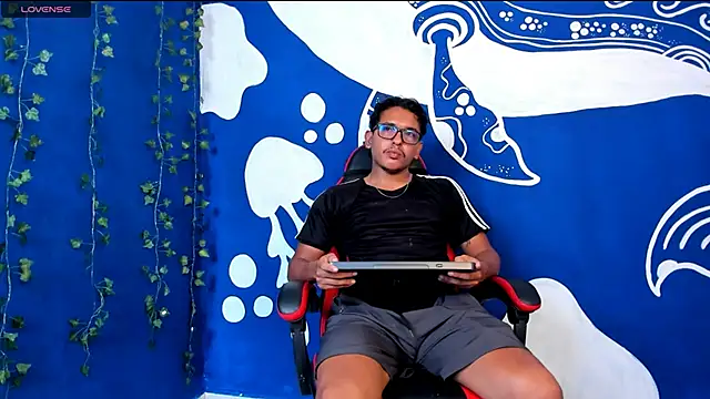 malakai vibess online show from 12, 6, 2026