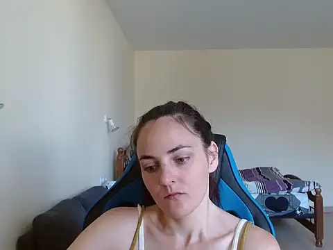 Snapshot of OliviaTheS chatting on 14, 6, 2026 OliviaTheS online show from 14, 6, 2026