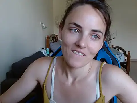 Snapshot of OliviaTheS chatting on 3, 7, 2026 OliviaTheS online show from 3, 7, 2026