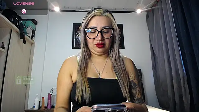 Snapshot of Im_Shantal69 chatting on 20, 6, 2026 Im Shantal69 online show from 20, 6, 2026