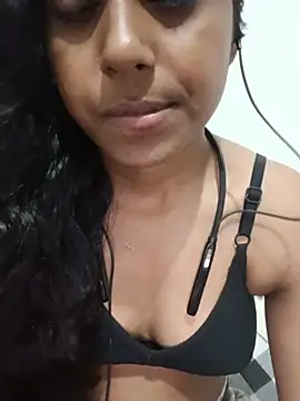 Snapshot of Anjali-8905 chatting on 5, 7, 2026 Anjali-8905 online show from 5, 7, 2026